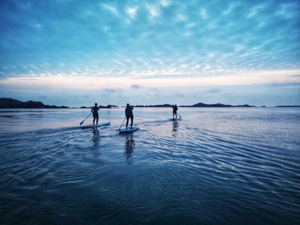 Les Pieds Dans L'Eau Acces Direct A La Plage ! Granville Luaran gambar